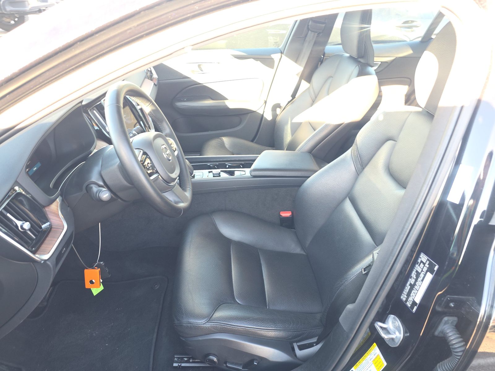 2024 Volvo S60 B5 Plus FWD