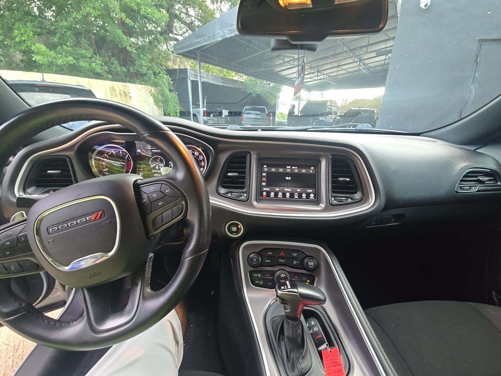 2022 Dodge Challenger R/T RWD