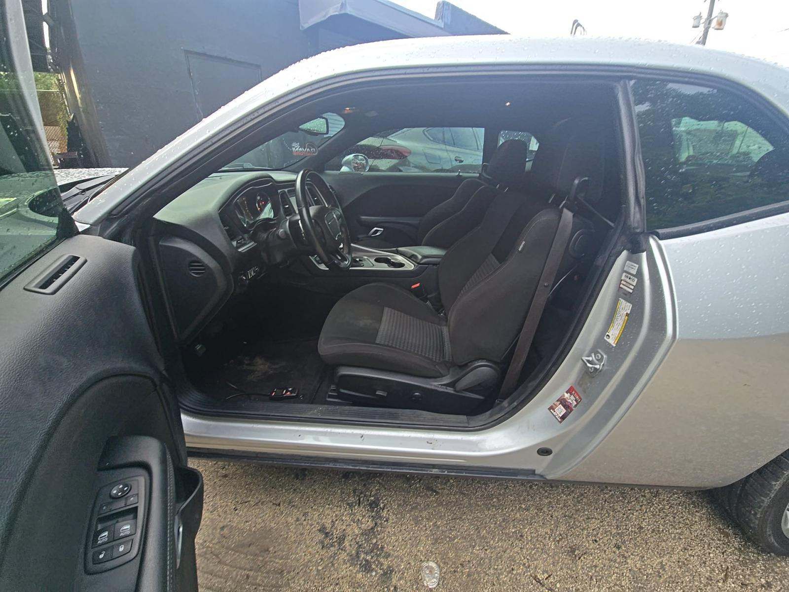 2022 Dodge Challenger R/T RWD