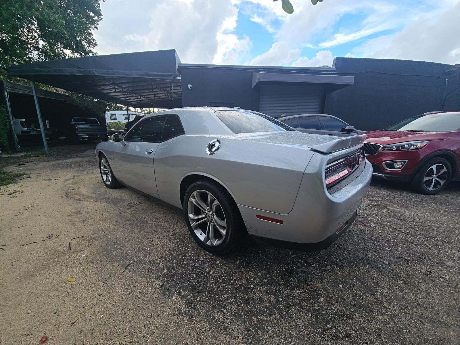 2022 Dodge Challenger R/T RWD