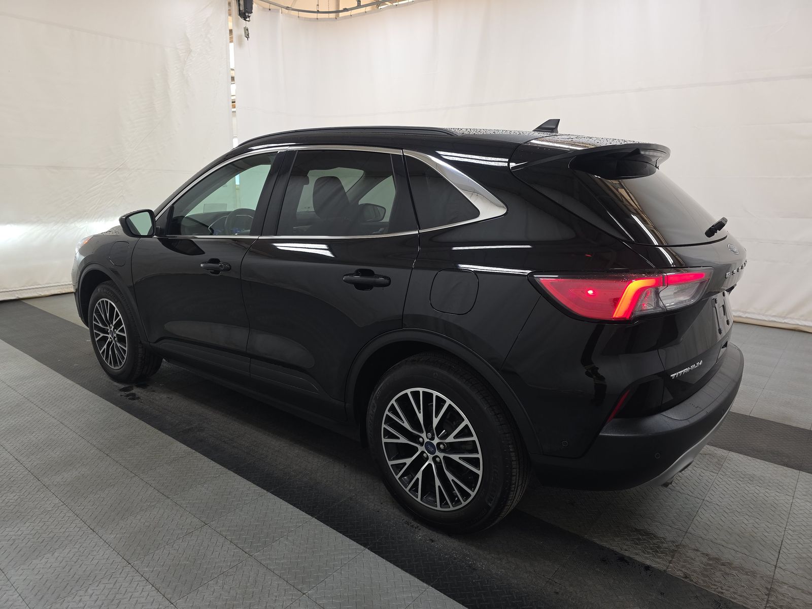 2022 Ford Escape Plug-In Hybrid Titanium FWD