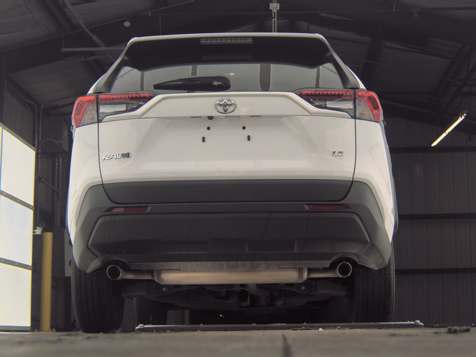 2025 Toyota RAV4 LE FWD