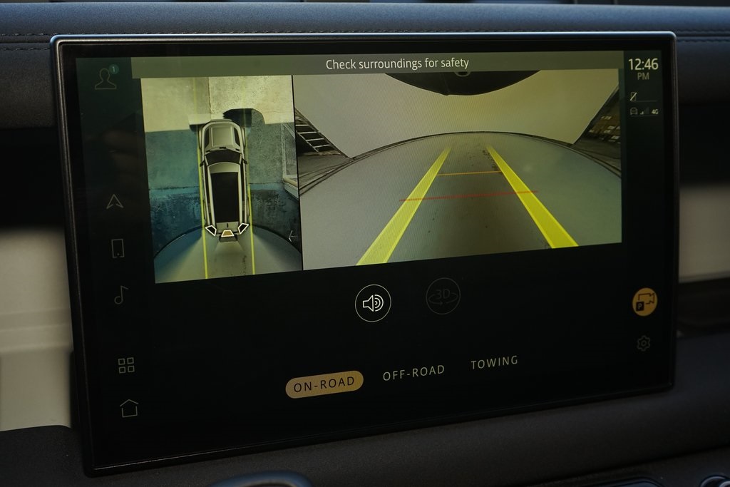 2023 Land Rover Defender 130 X-Dynamic SE AWD