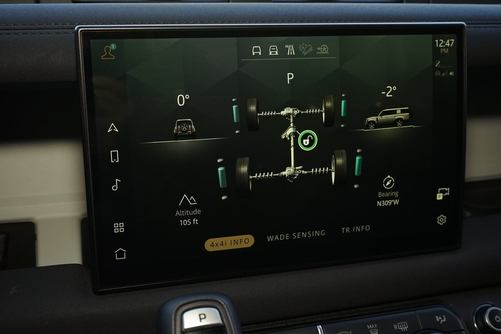 2023 Land Rover Defender 130 X-Dynamic SE AWD