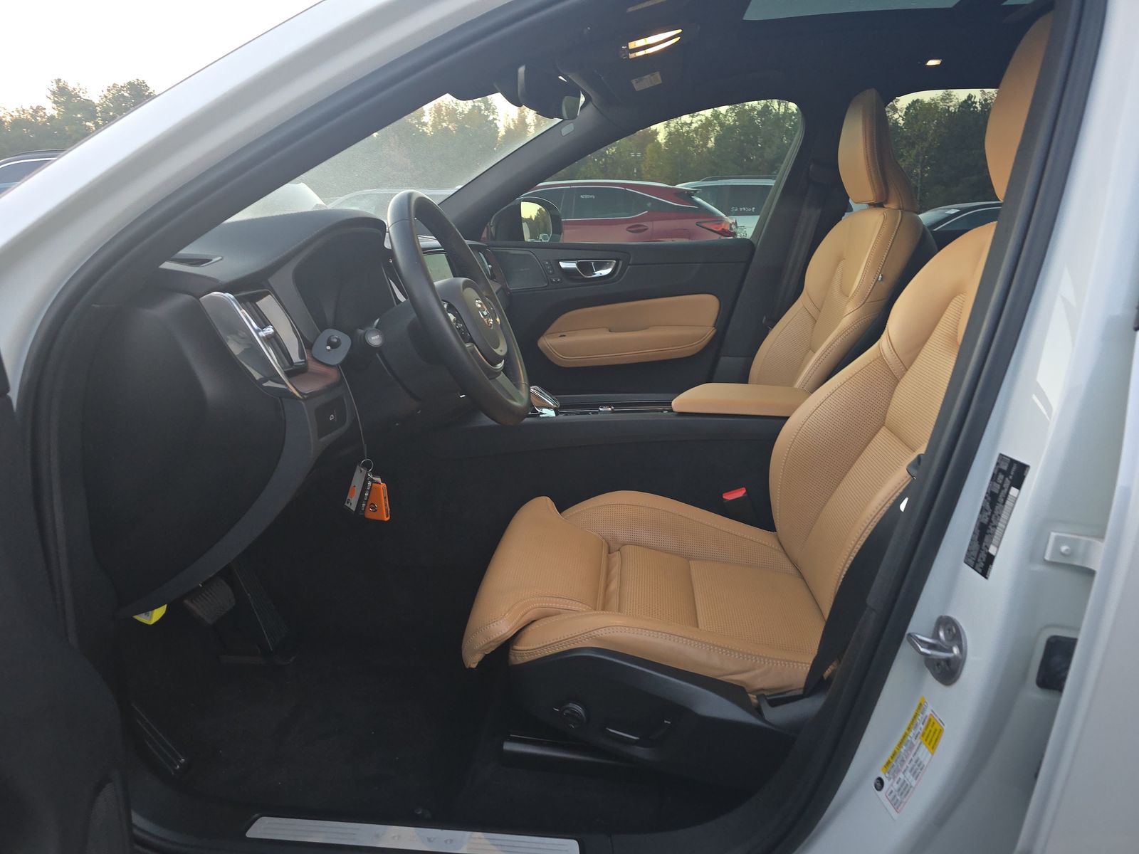 2023 Volvo XC60 B5 Ultimate AWD