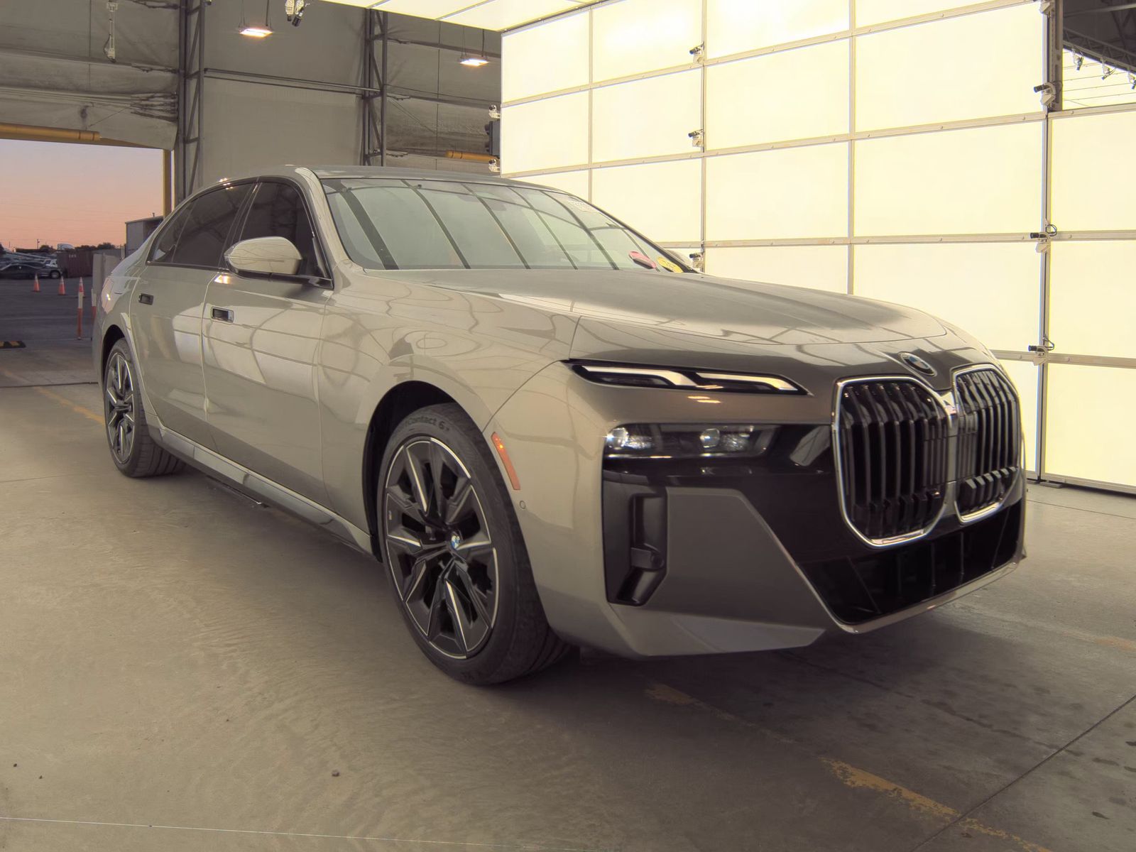 2023 BMW 7 Series 740i RWD