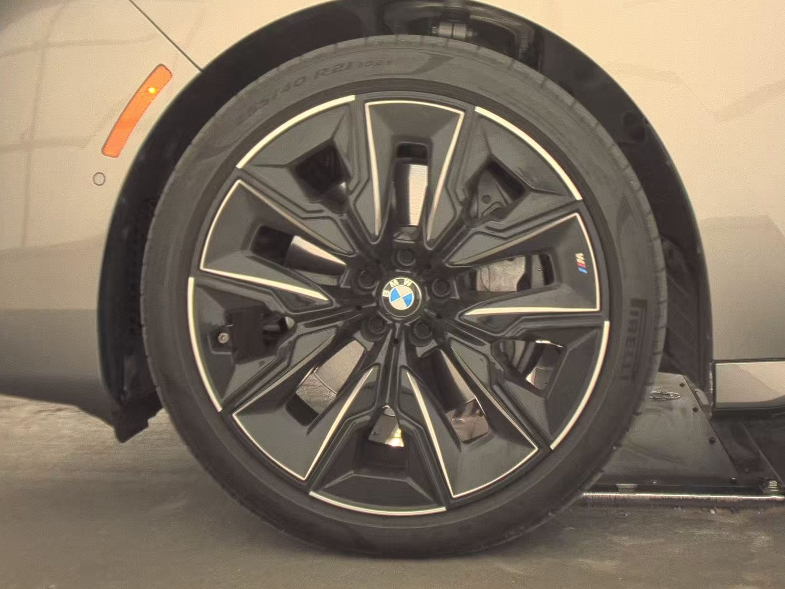 2023 BMW 7 Series 740i RWD