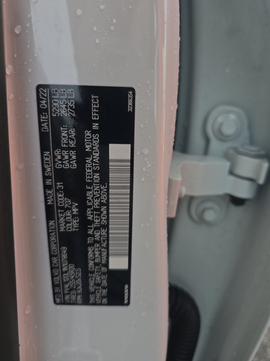 2022 Volvo XC60 B5 Inscription FWD