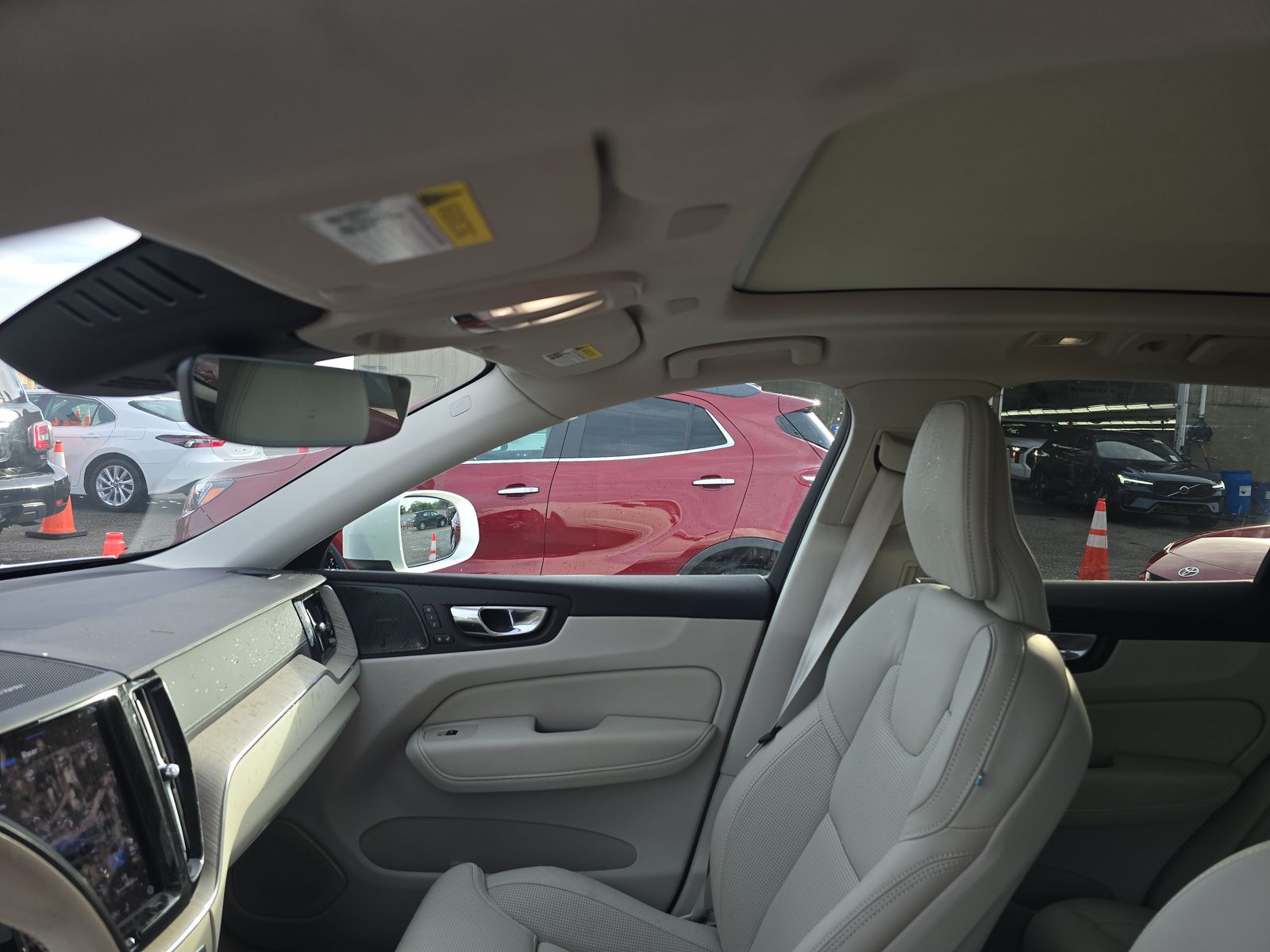 2022 Volvo XC60 B5 Inscription FWD