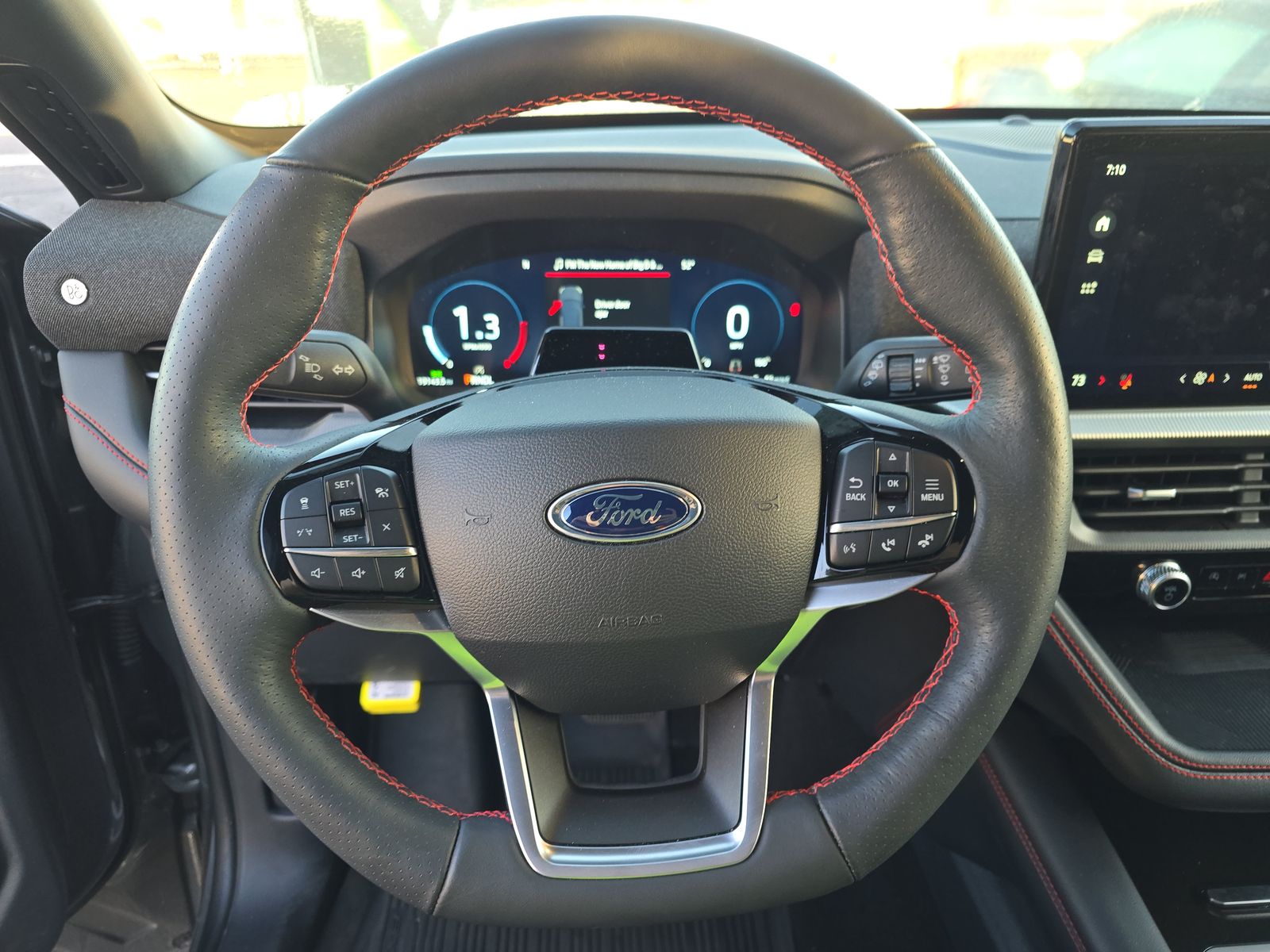 2025 Ford Explorer ST-Line AWD