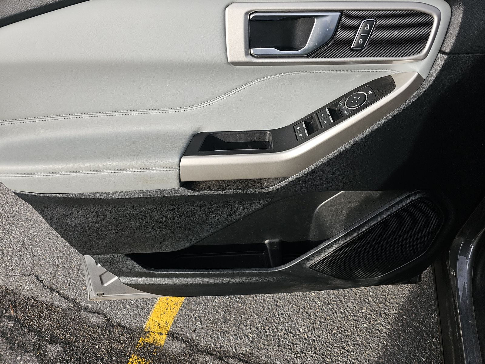 2022 Ford Explorer XLT AWD