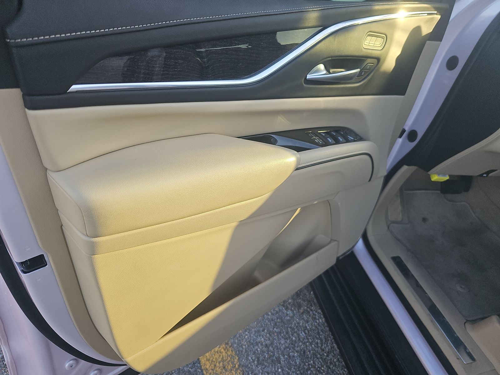 2023 Cadillac Escalade Premium Luxury RWD