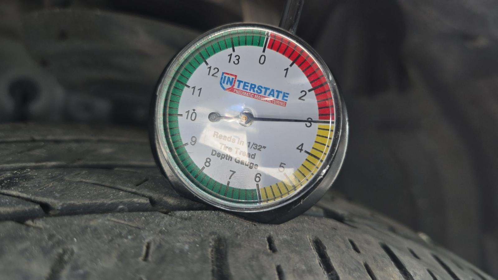 2025 Toyota Camry SE FWD