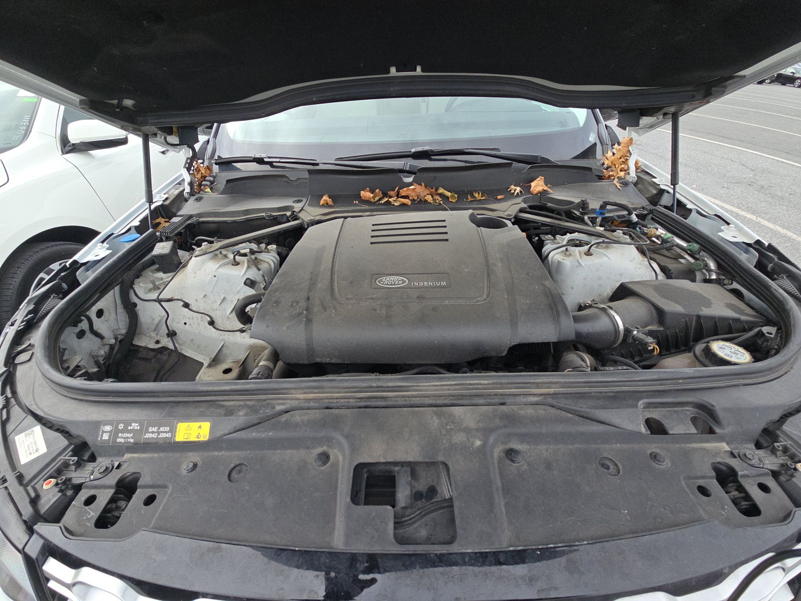 2024 Land Rover Discovery S AWD