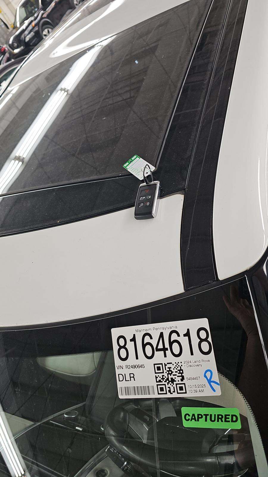 2024 Land Rover Discovery S AWD