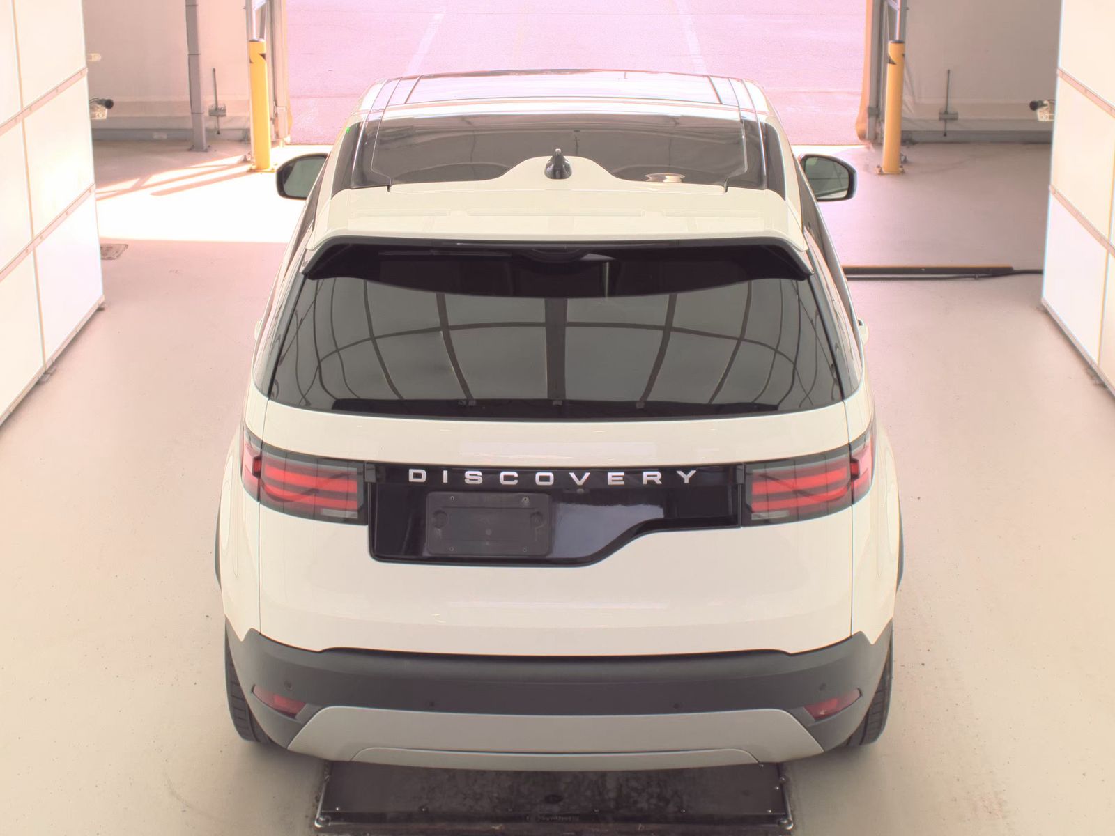 2024 Land Rover Discovery S AWD