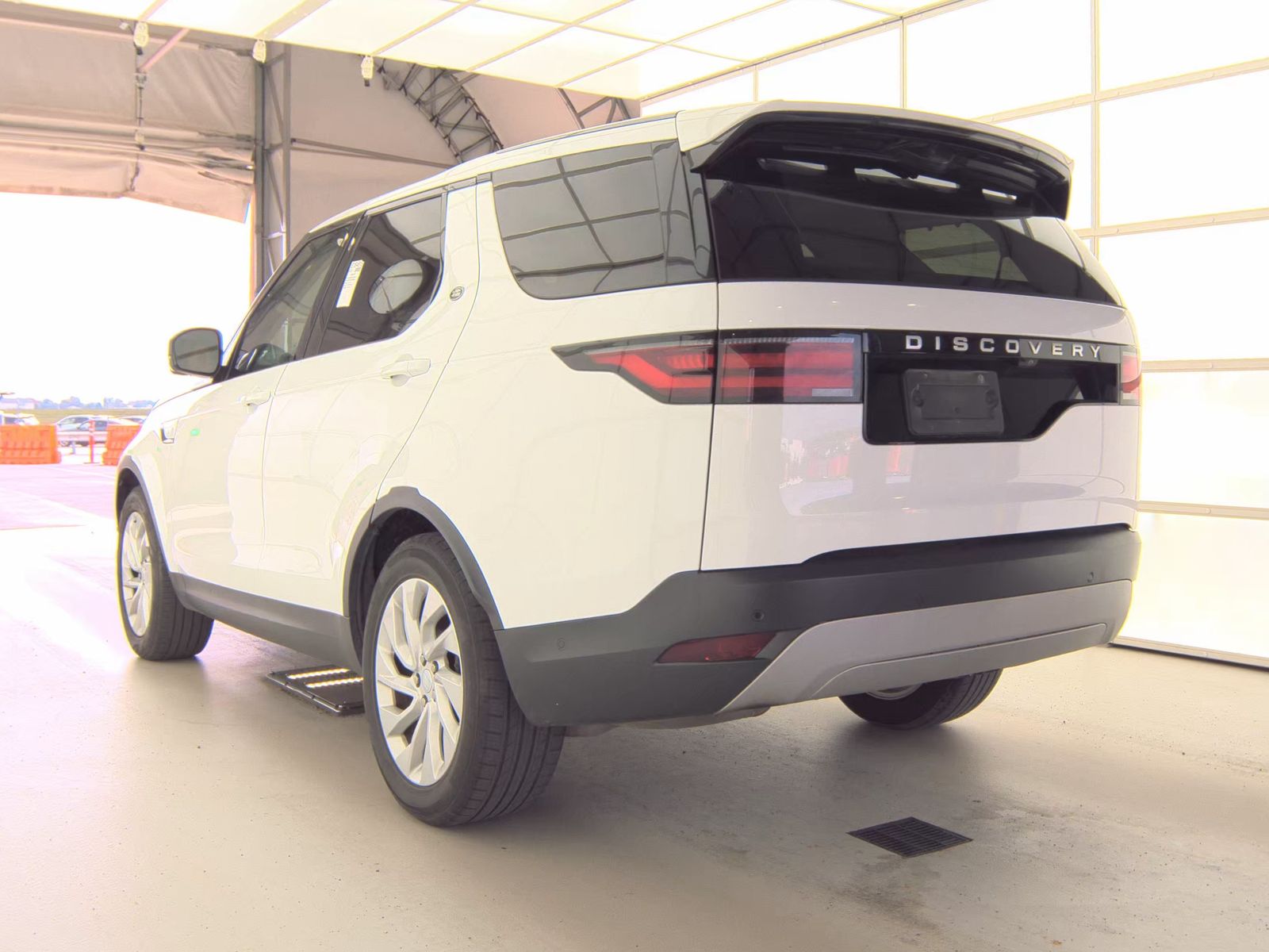 2024 Land Rover Discovery S AWD