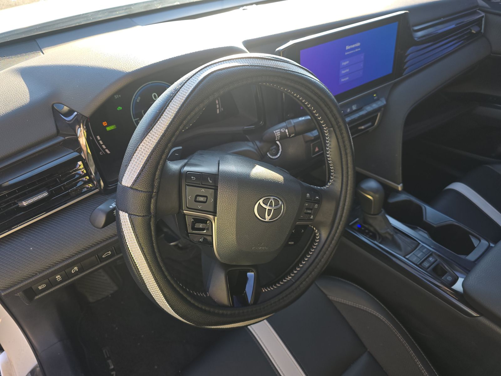 2025 Toyota Camry SE FWD