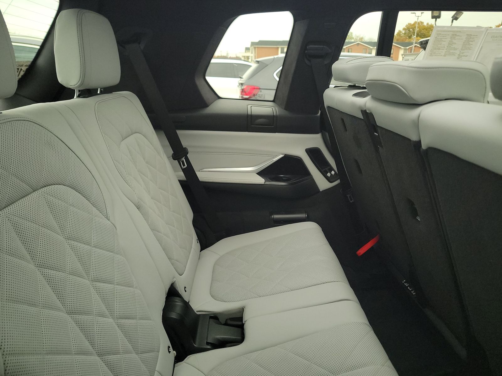 2023 BMW X7 xDrive40i AWD