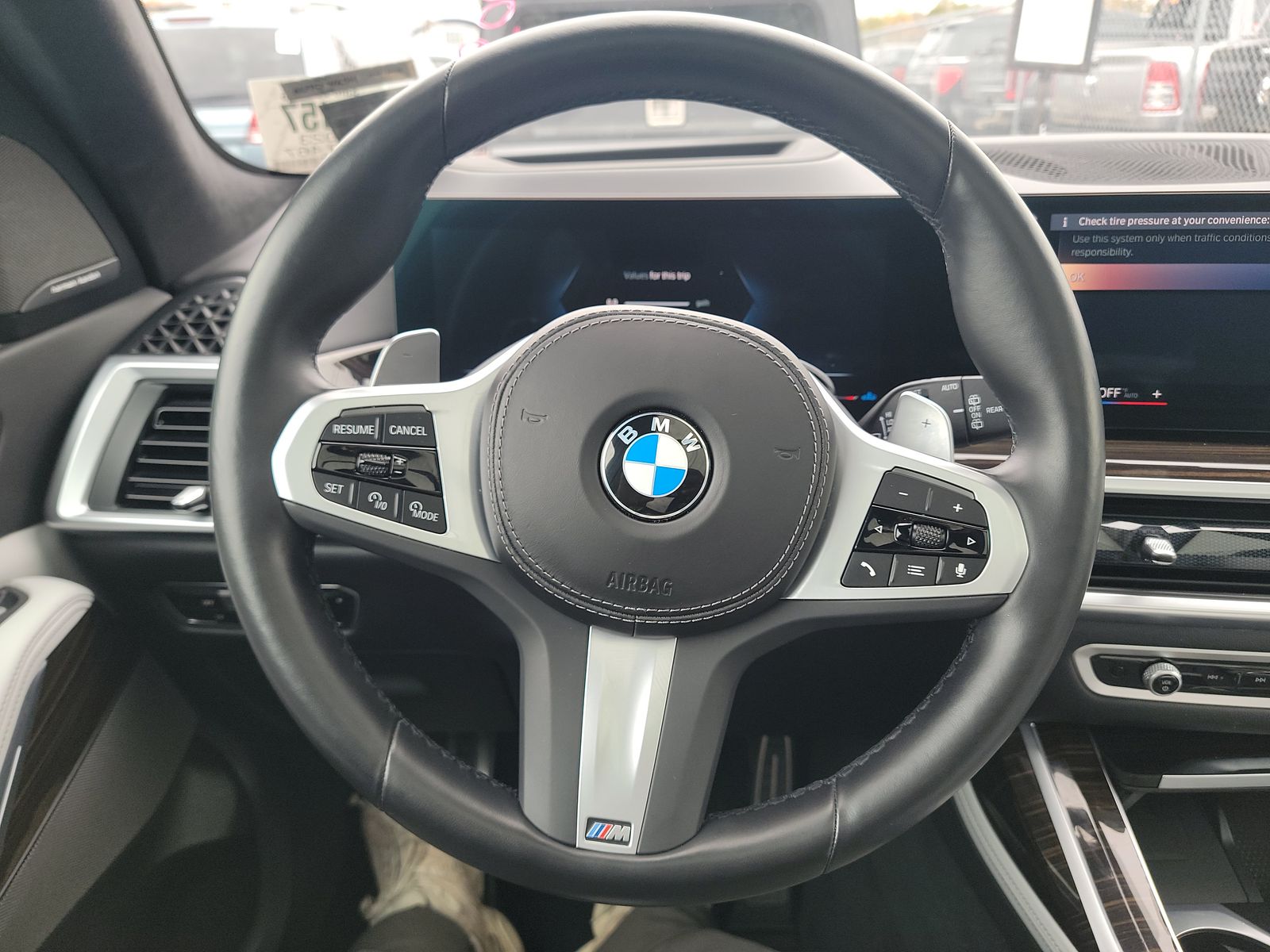 2023 BMW X7 xDrive40i AWD