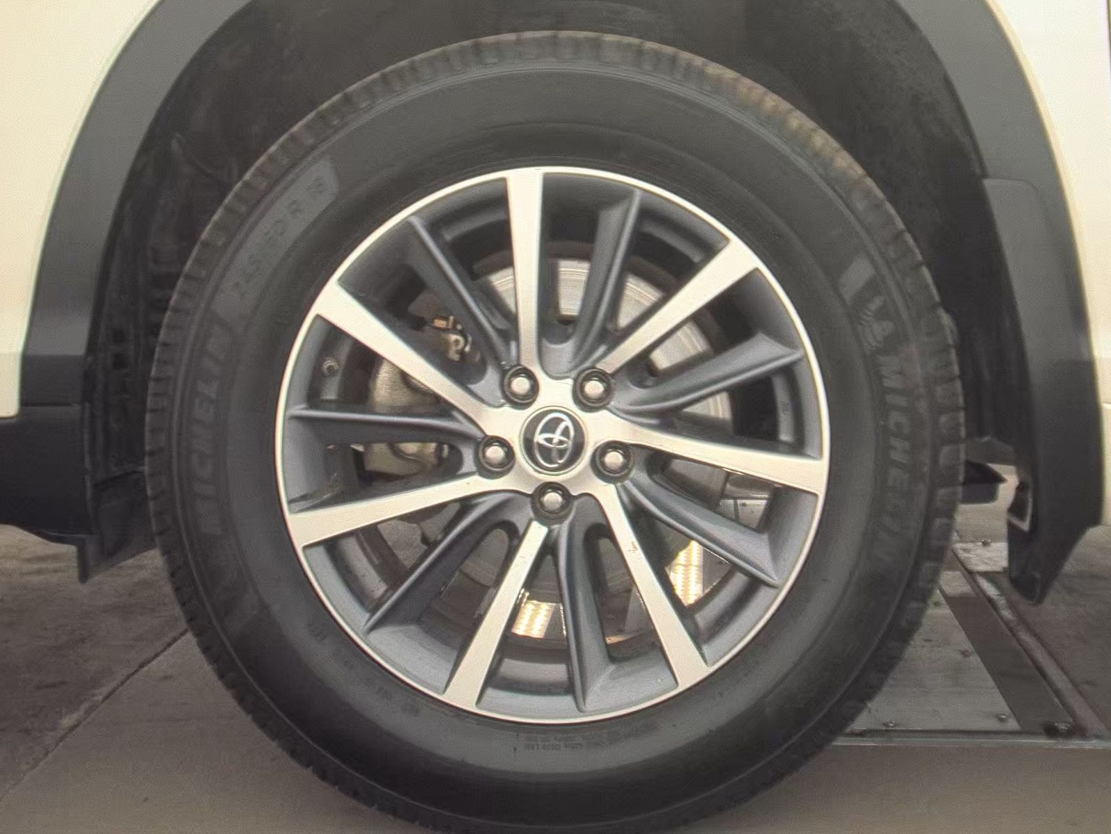 2018 Toyota Highlander Hybrid XLE AWD