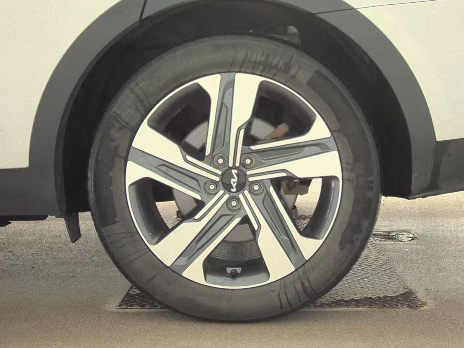 2023 Kia Sorento Hybrid EX AWD