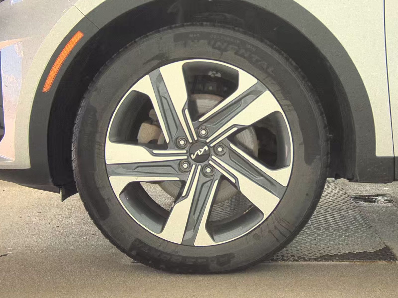 2023 Kia Sorento Hybrid EX AWD