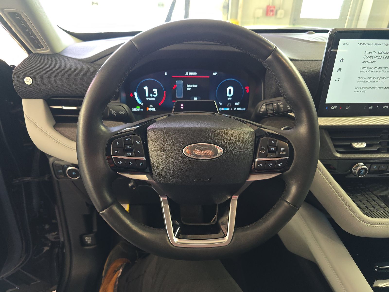 2025 Ford Explorer Platinum AWD