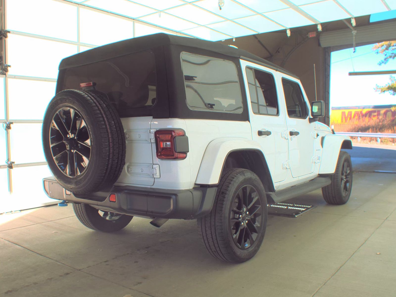 2023 Jeep Wrangler 4xe Sahara AWD