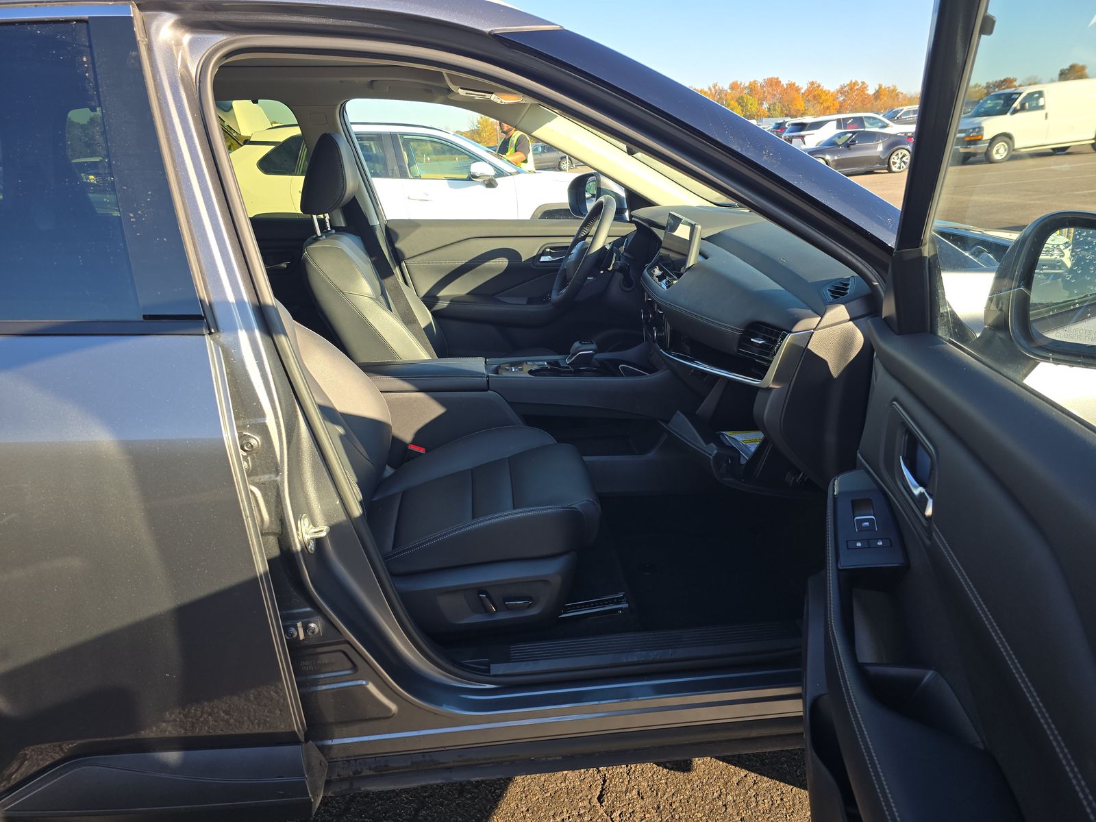 2025 Nissan Rogue SL FWD