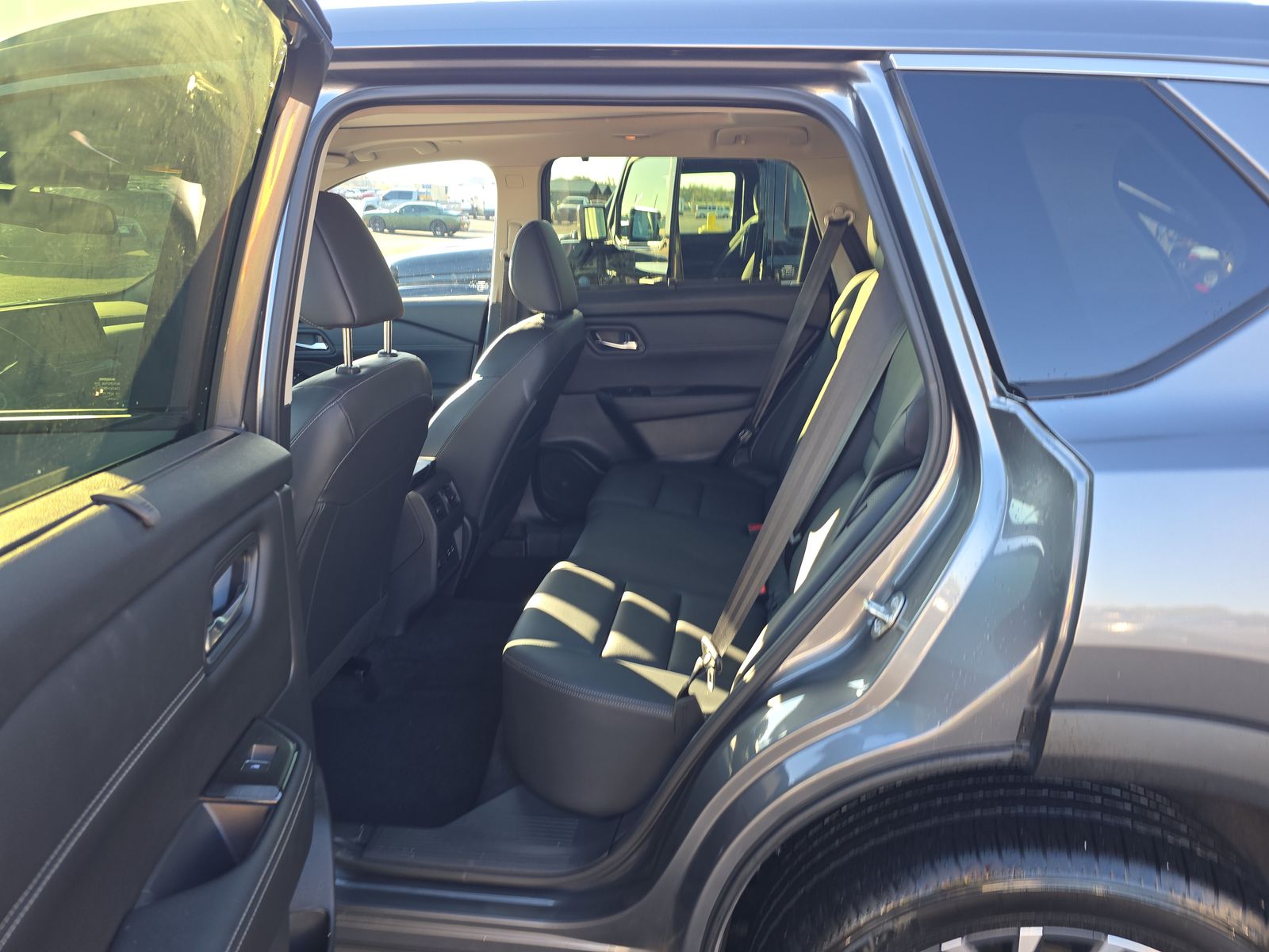 2025 Nissan Rogue SL FWD