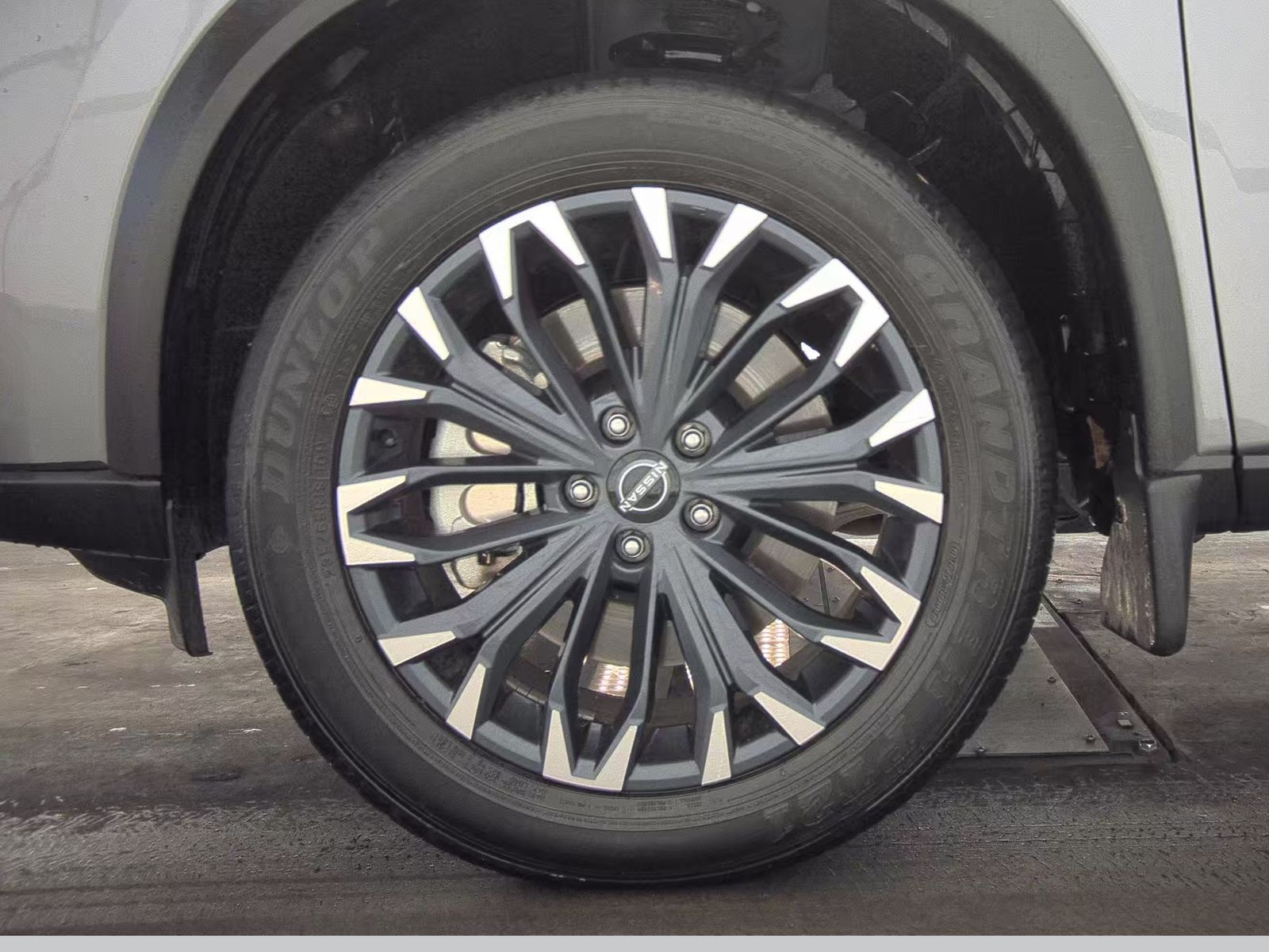 2025 Nissan Rogue SL FWD