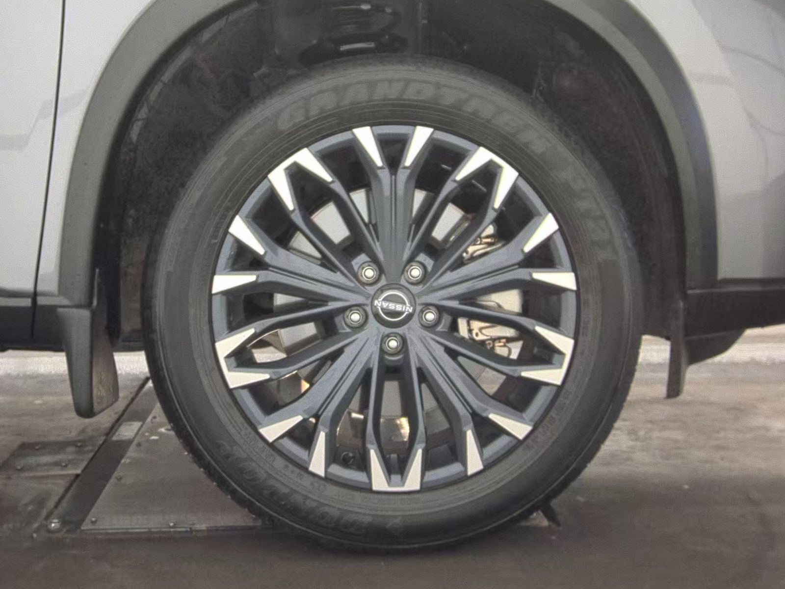 2025 Nissan Rogue SL FWD