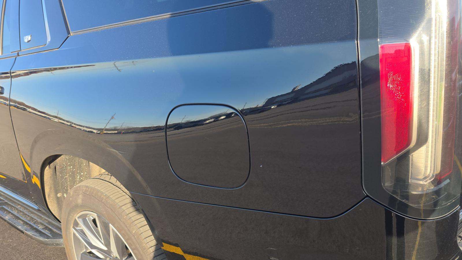 2023 Cadillac Escalade ESV Sport AWD