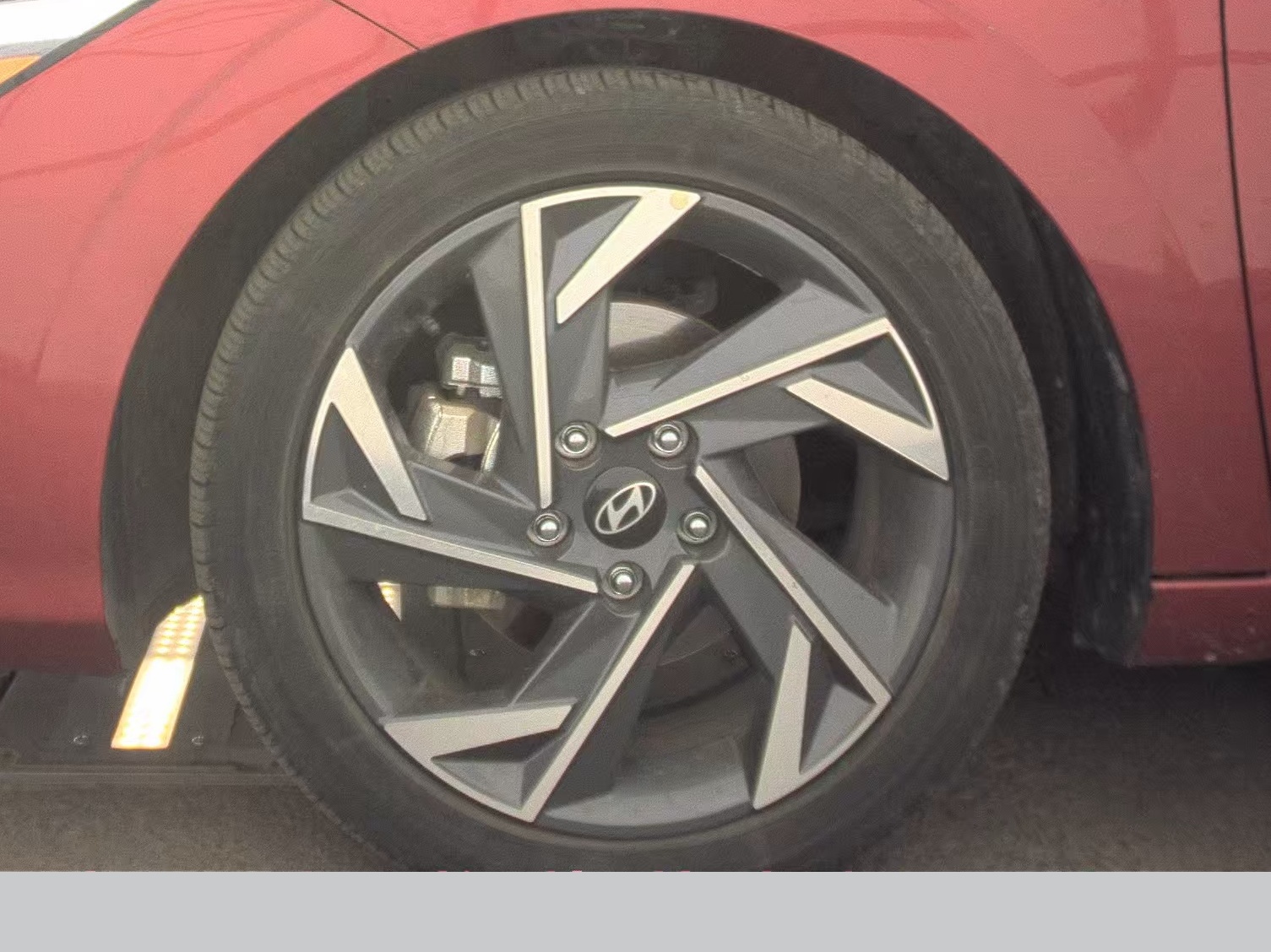 2025 Hyundai Elantra Hybrid Limited FWD