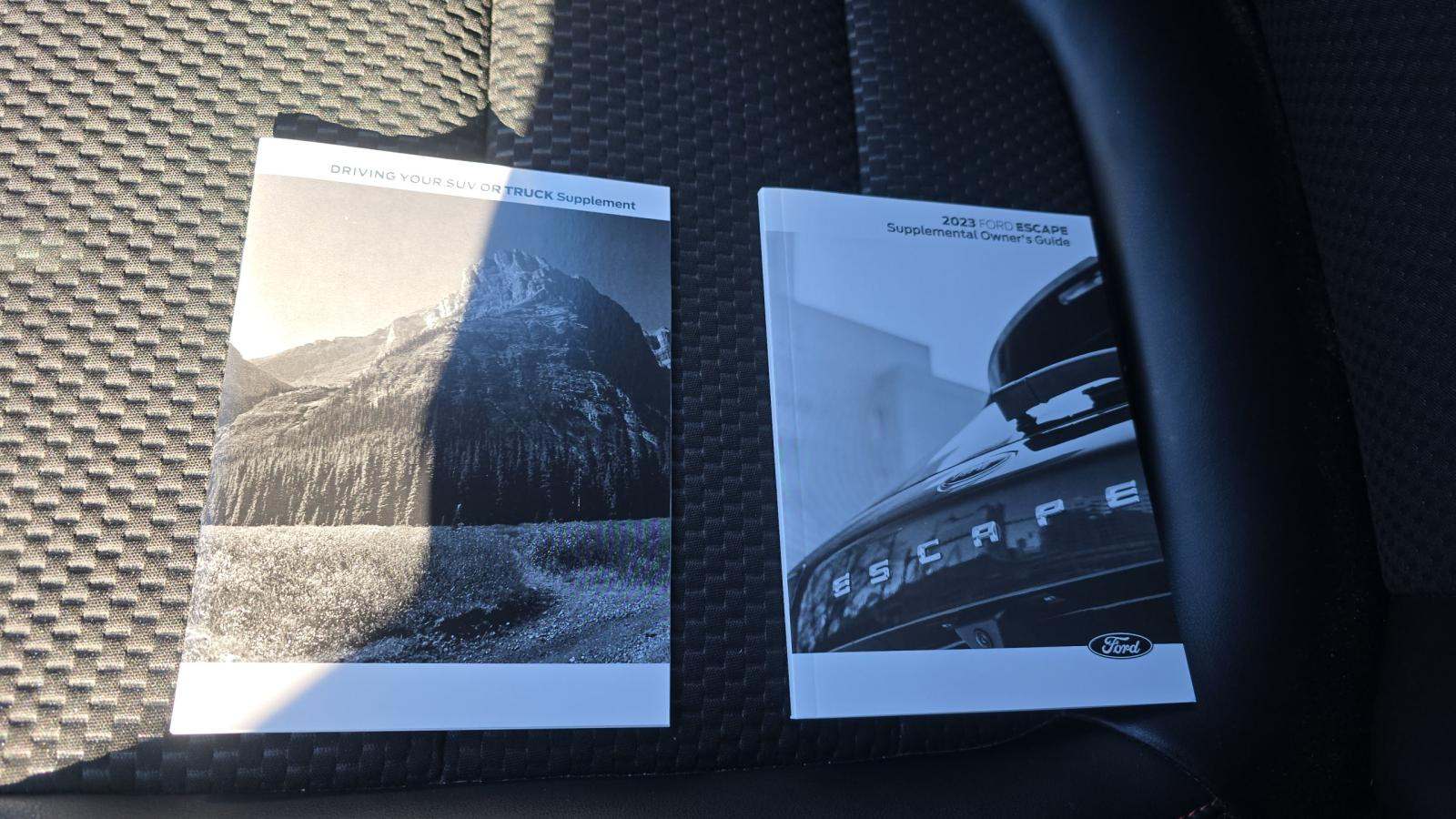 2023 Ford Escape ST-Line Select AWD