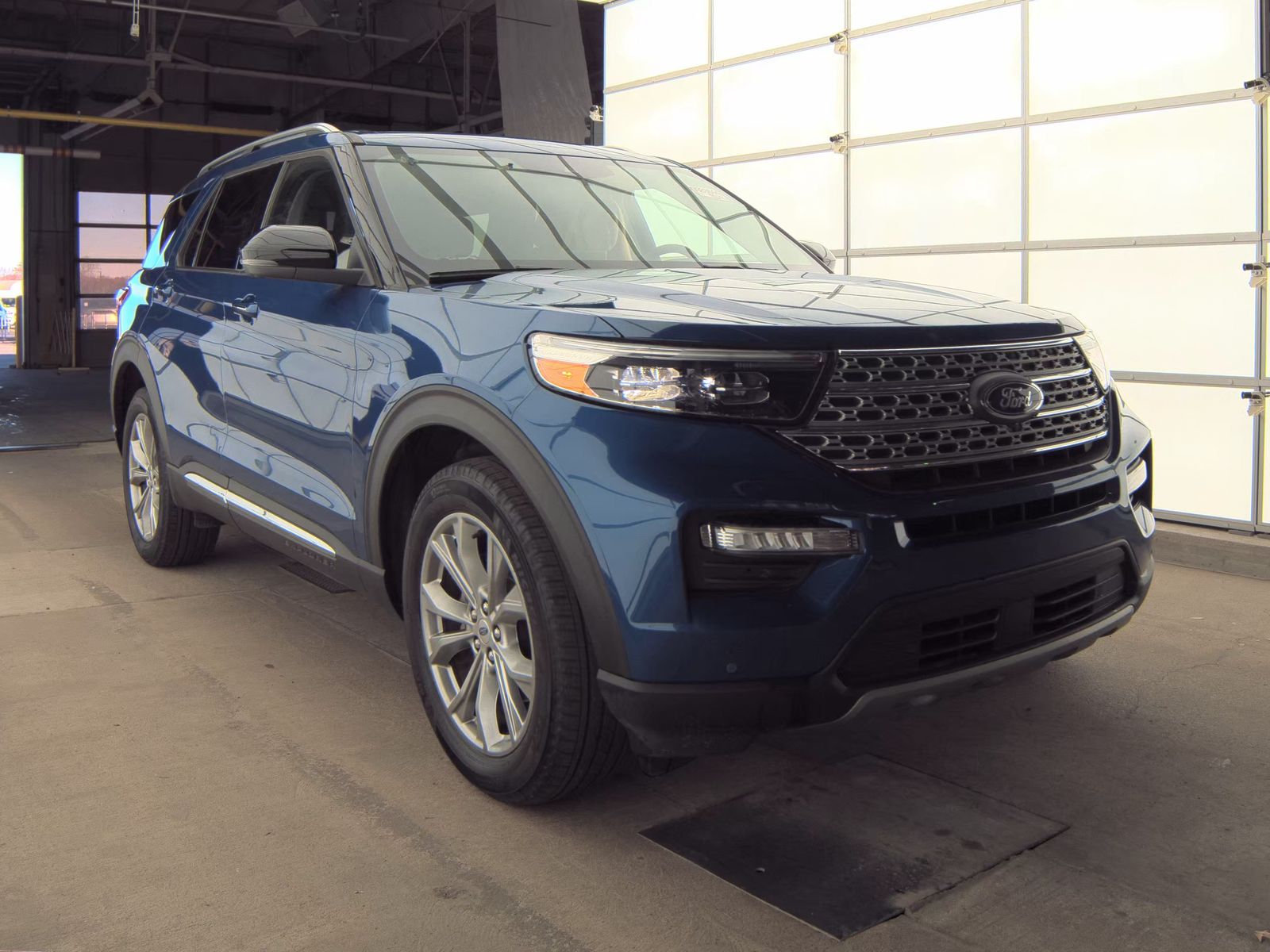 2023 Ford Explorer Limited AWD