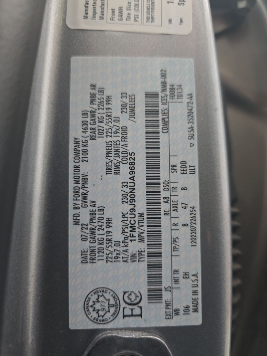 2022 Ford Escape Titanium AWD