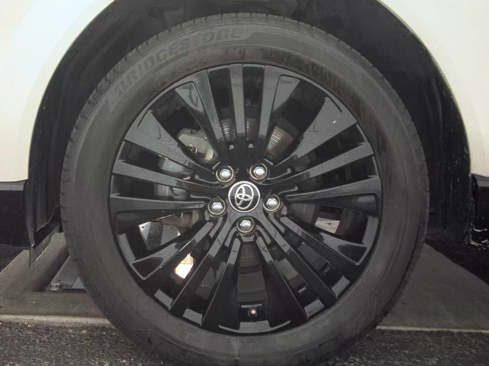 2024 Toyota Venza Nightshade AWD