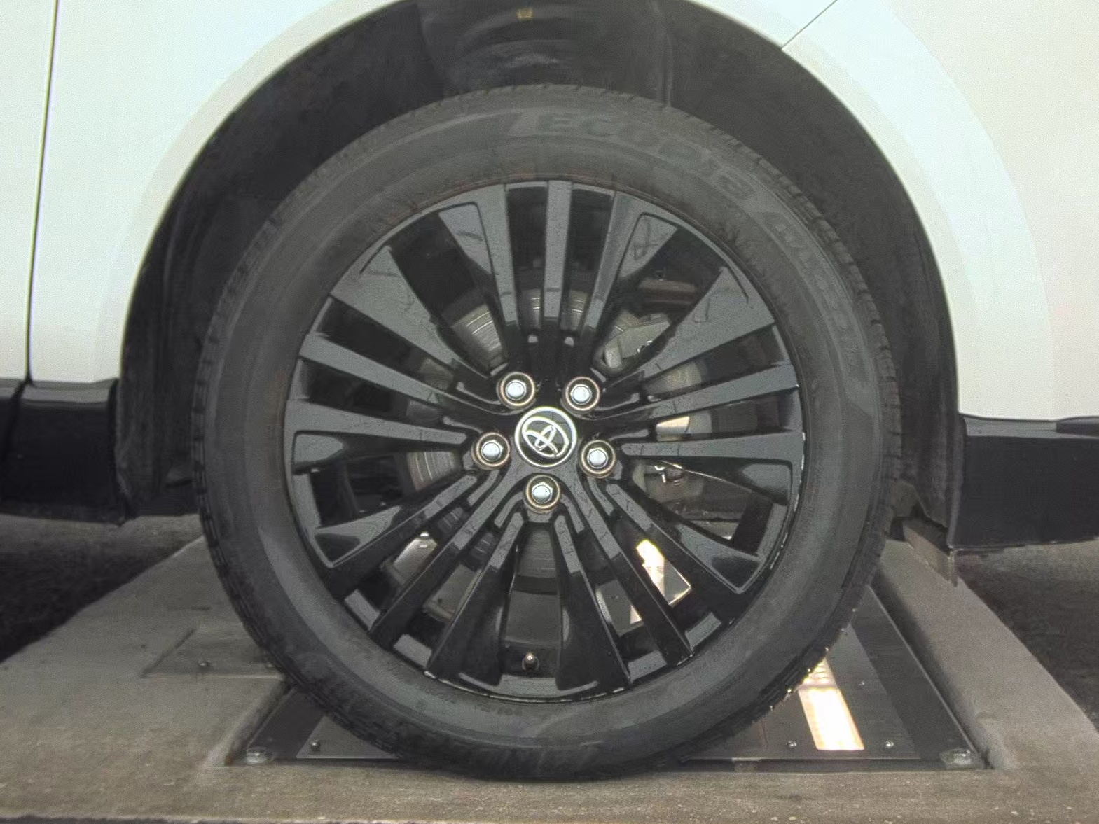 2024 Toyota Venza Nightshade AWD