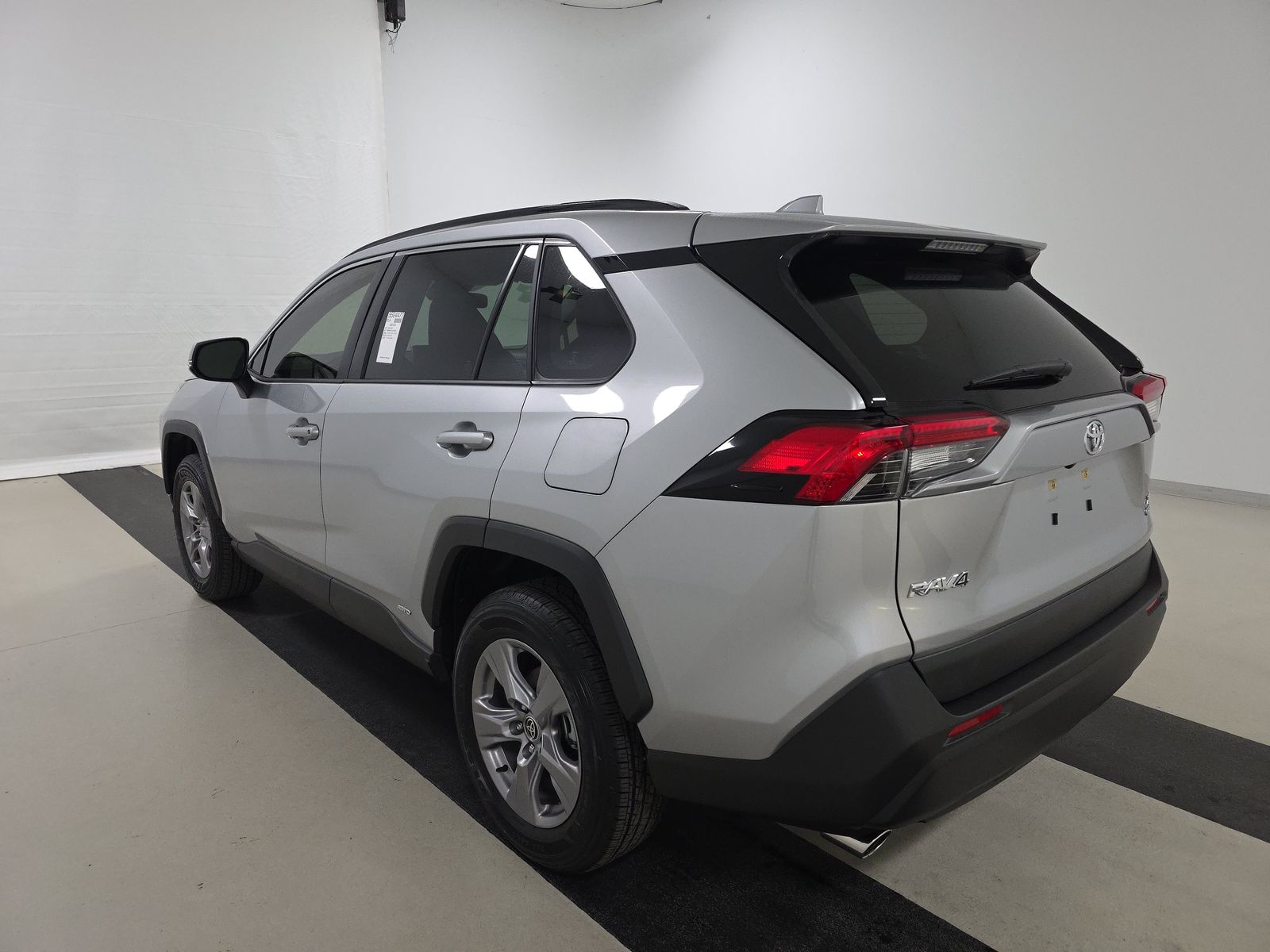 2025 Toyota RAV4 Hybrid XLE AWD