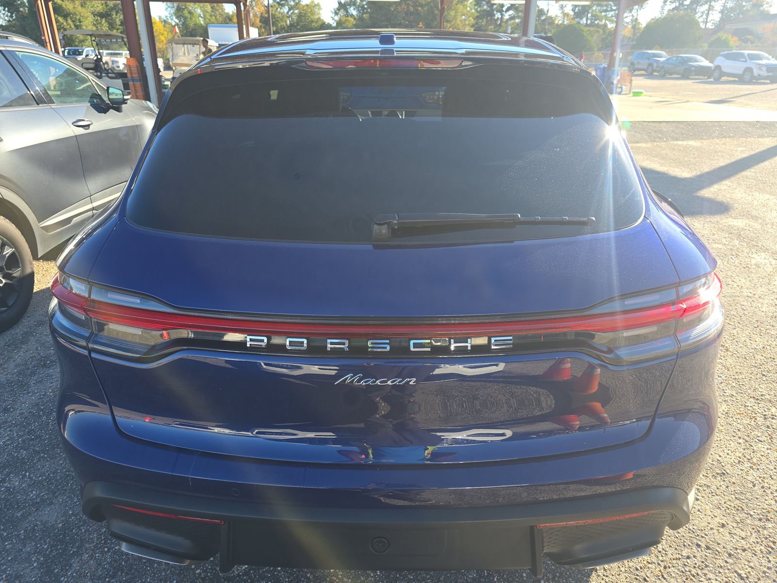 2023 Porsche Macan Base AWD