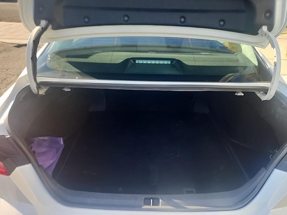 2025 Toyota Camry LE FWD