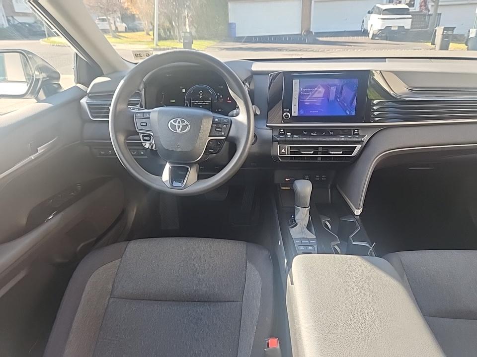 2025 Toyota Camry LE FWD