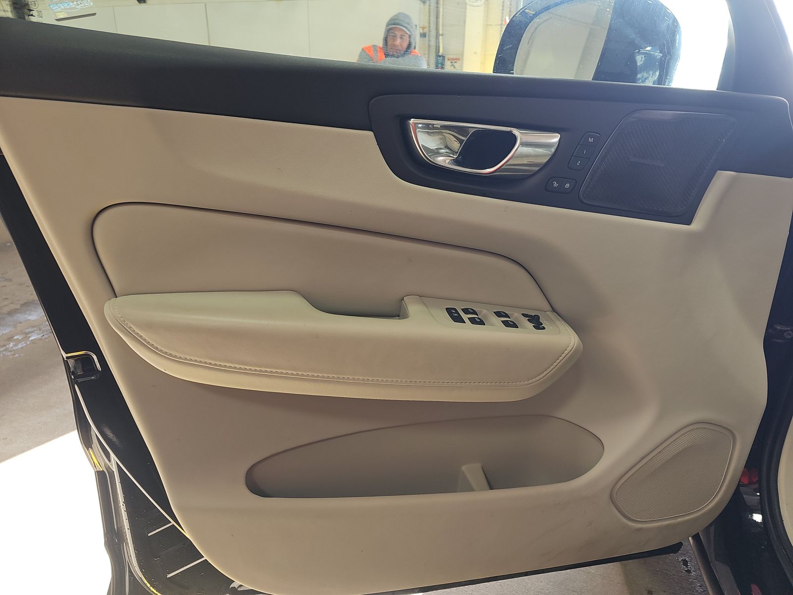 2024 Volvo XC60 B5 Plus AWD