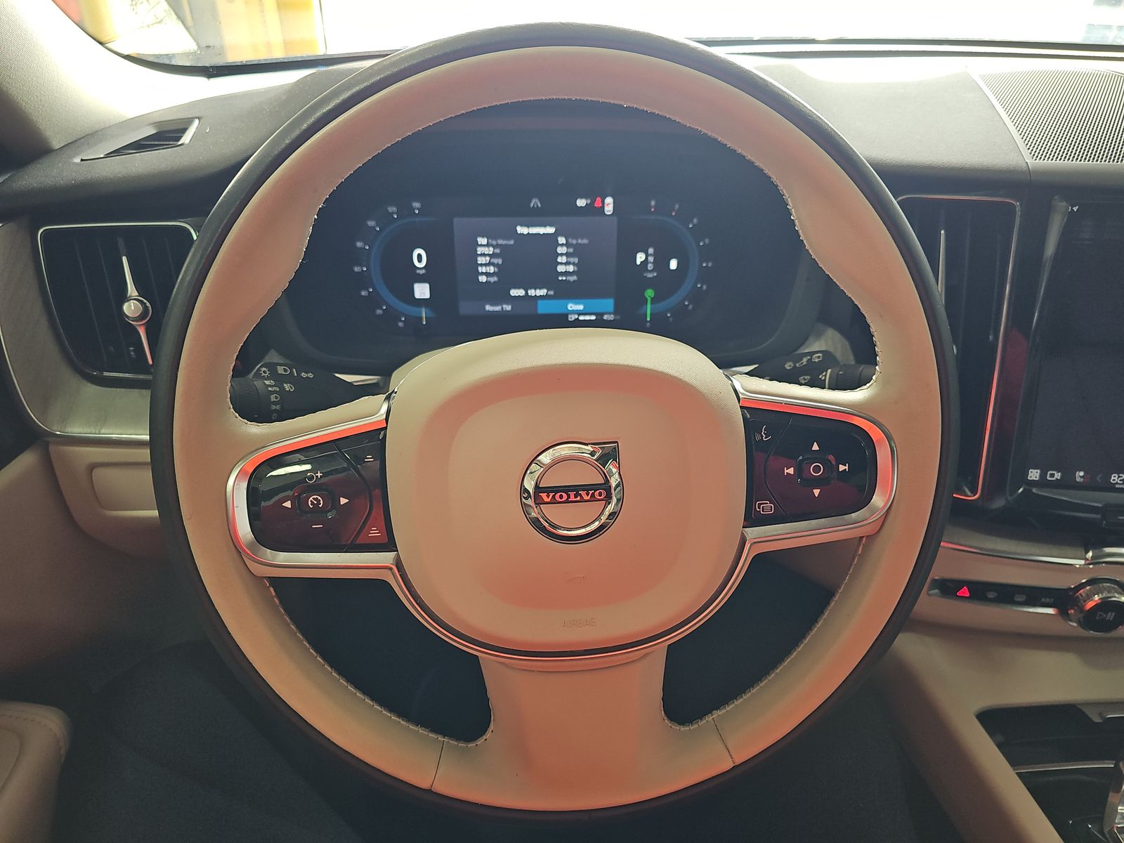 2024 Volvo XC60 B5 Plus AWD