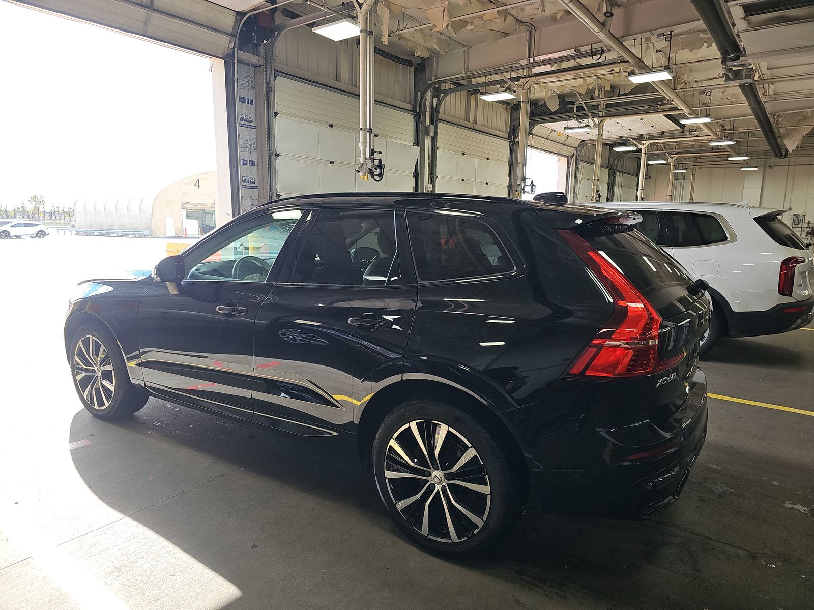 2024 Volvo XC60 B5 Plus AWD