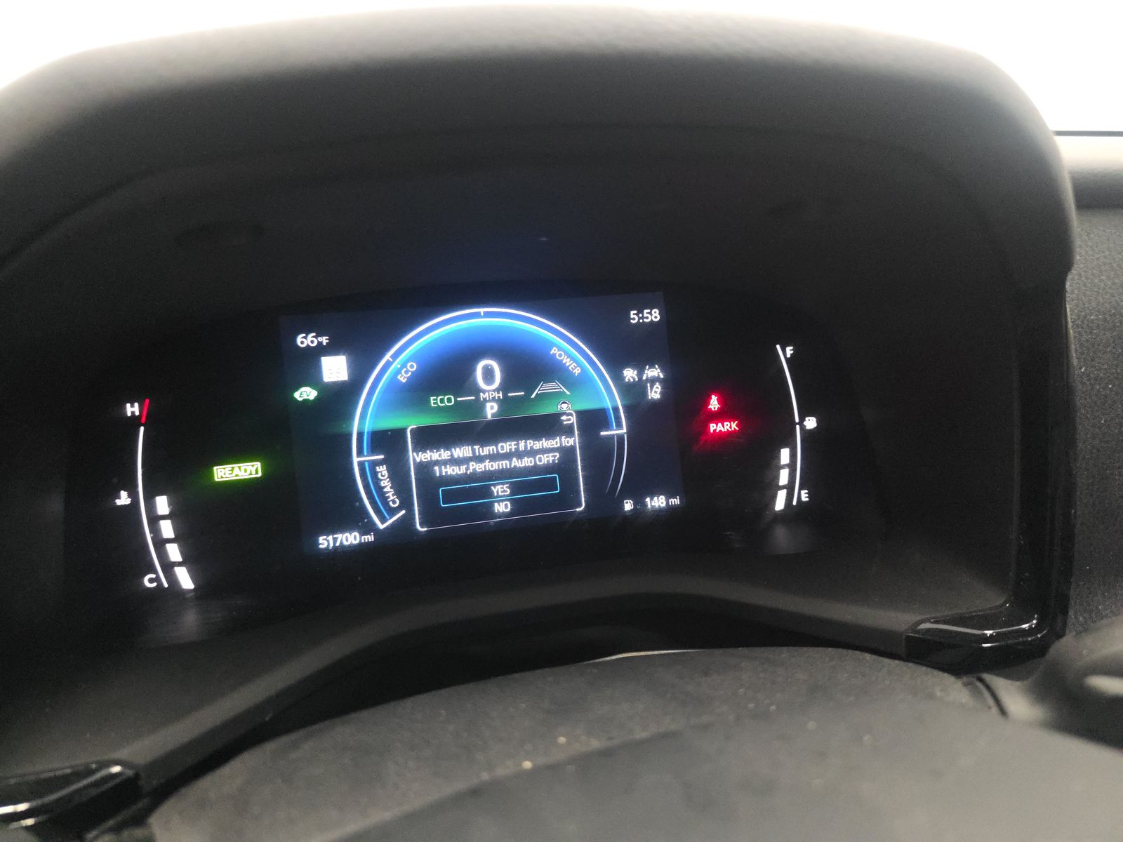 2025 Toyota Camry SE FWD