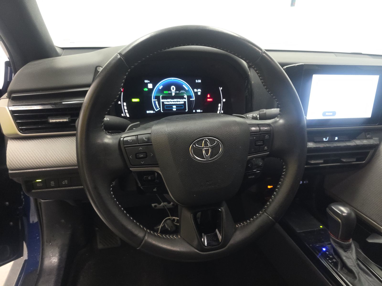 2025 Toyota Camry SE FWD