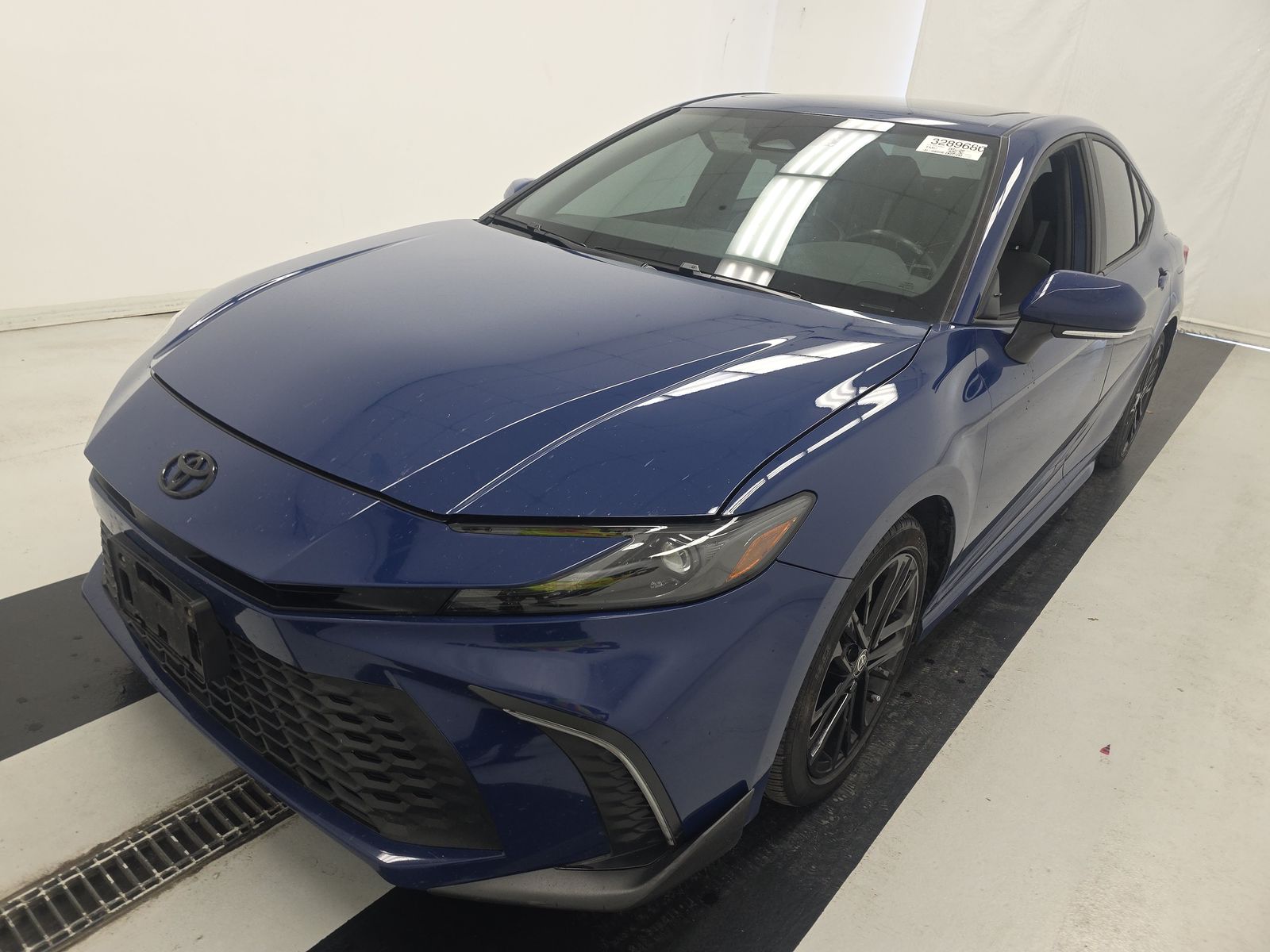 2025 Toyota Camry SE FWD